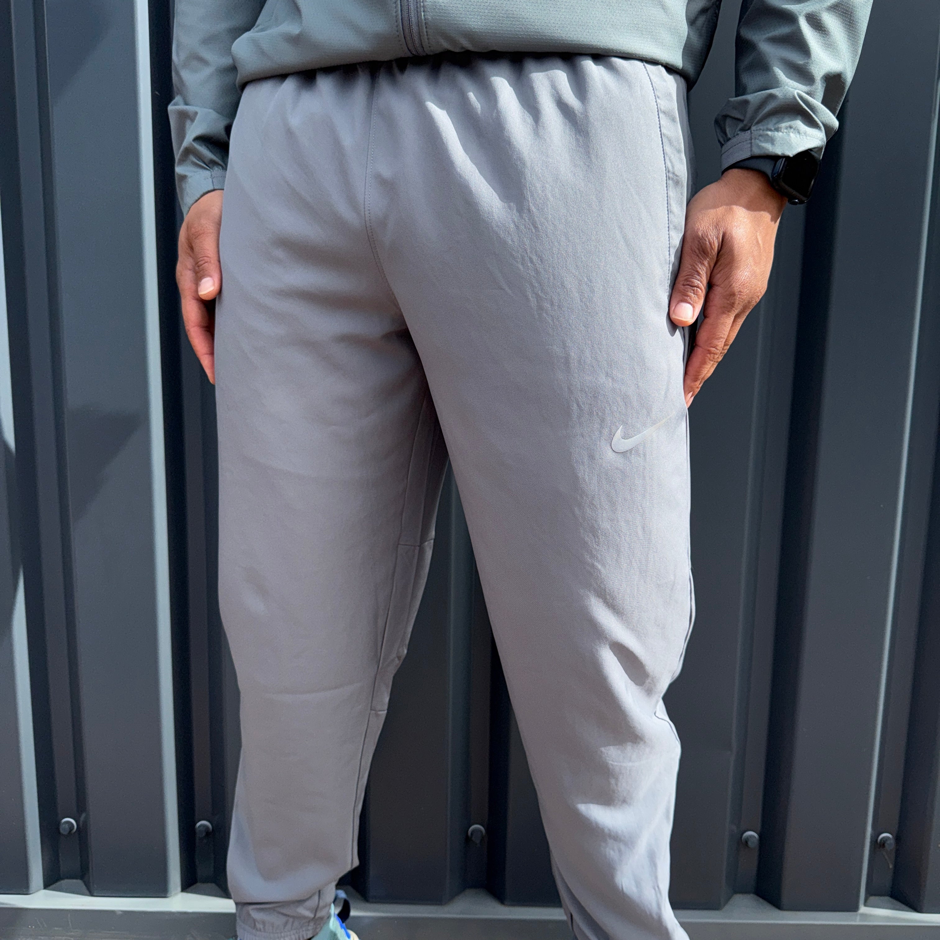 Nike Challenger Woven Running Pants 'Grey'