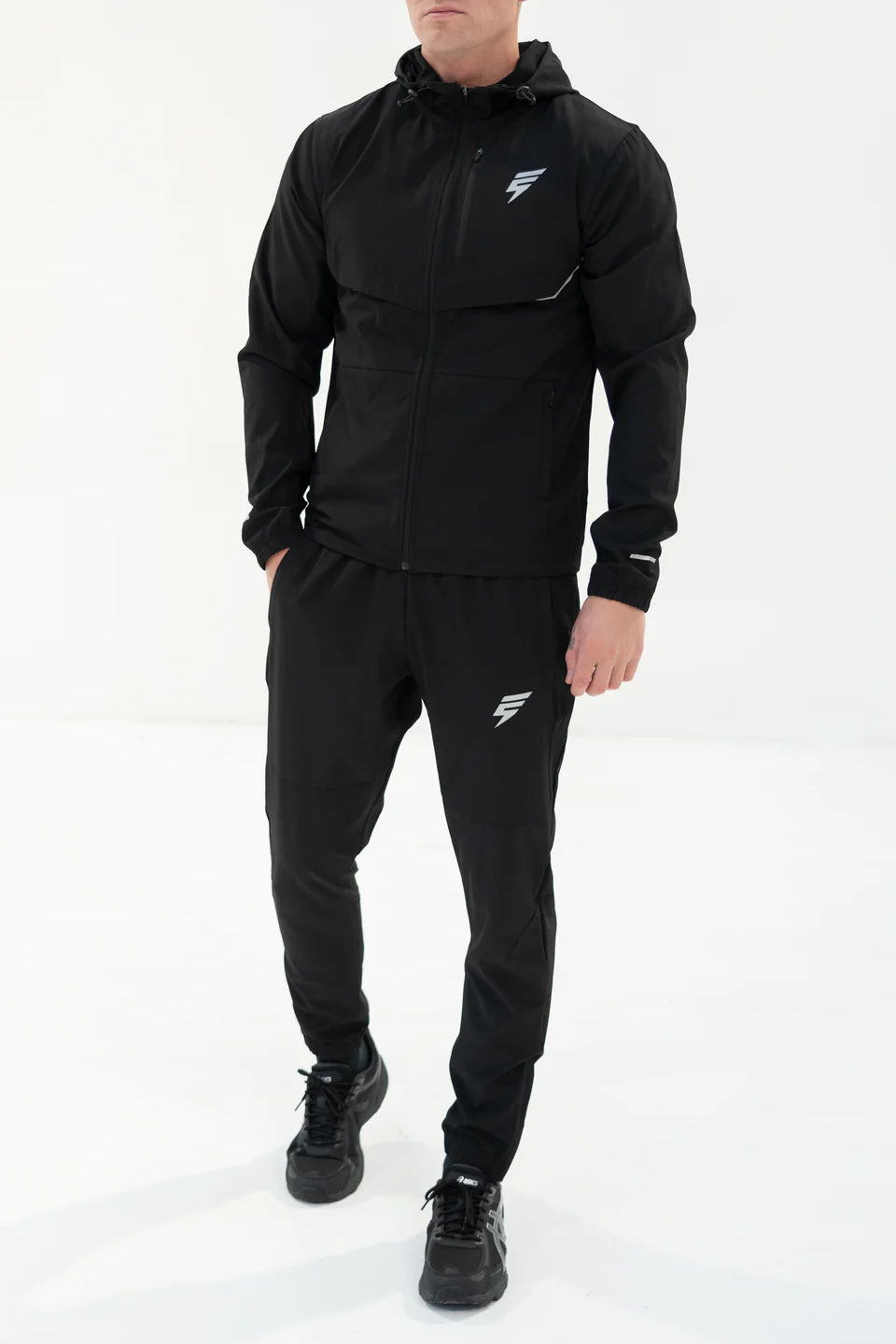 Elude track tracksuit beanie set 'black'