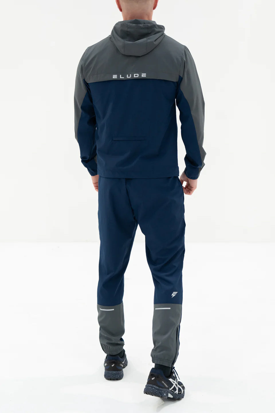 Elude track pants 'navy/coal'